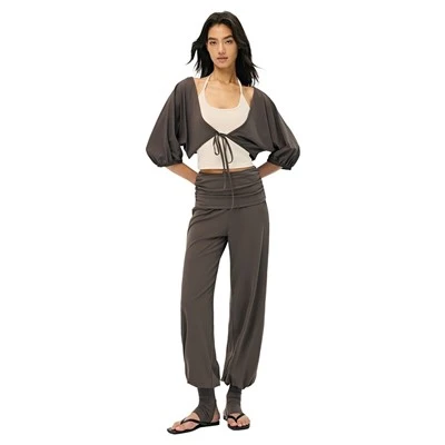 Set d'entrenament relaxat i sense esforç de tres-peces